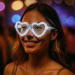 Beyaz LED Işıklı Kalp Gözlük – 3 Modlu